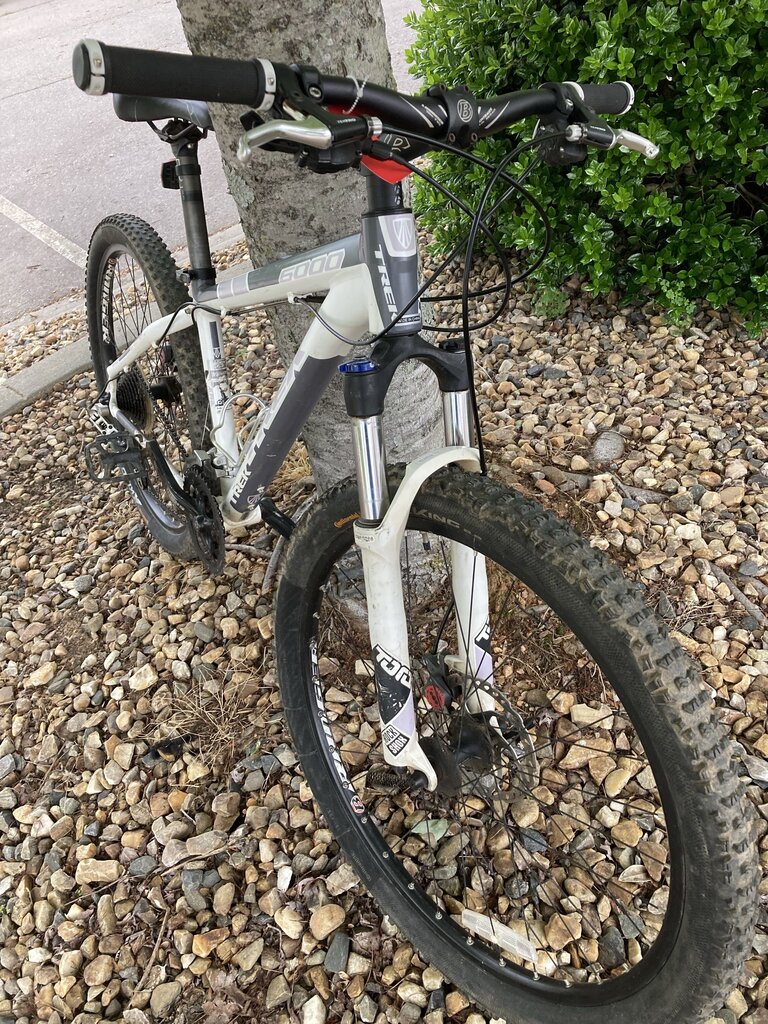 Trek 6000 Mountain Bike, White/Grey, 15.5 in Frame