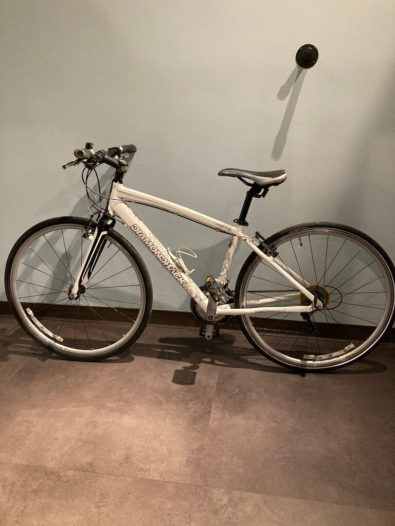 Diamondback Insight 2, White, 17" Frame