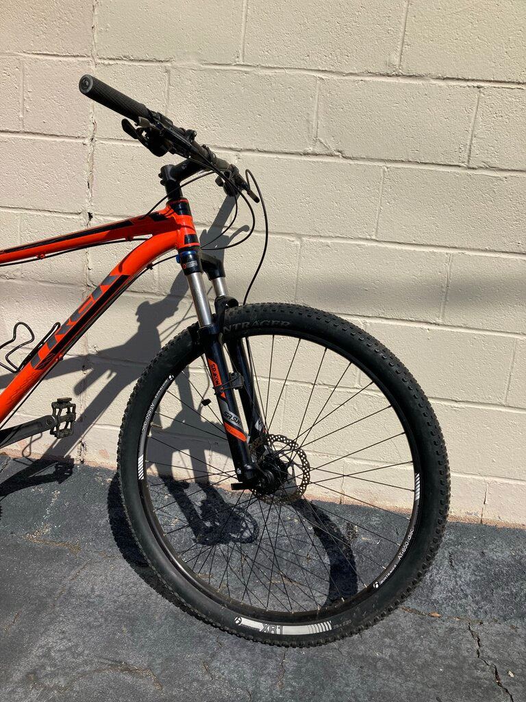 Trek Alpha X Caliber 7, Orange/Black, 19.5 in. frame, 29 in. wheels
