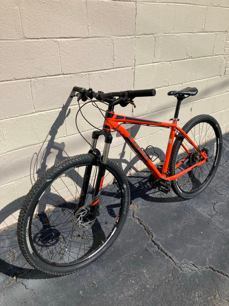 Trek Alpha X Caliber 7, Orange/Black, 19.5 in. frame, 29 in. wheels