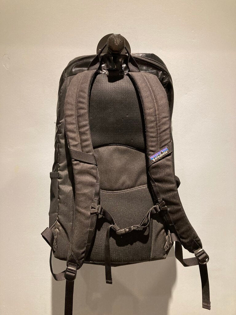 Patagonia Black Hole Backpack, Black, L