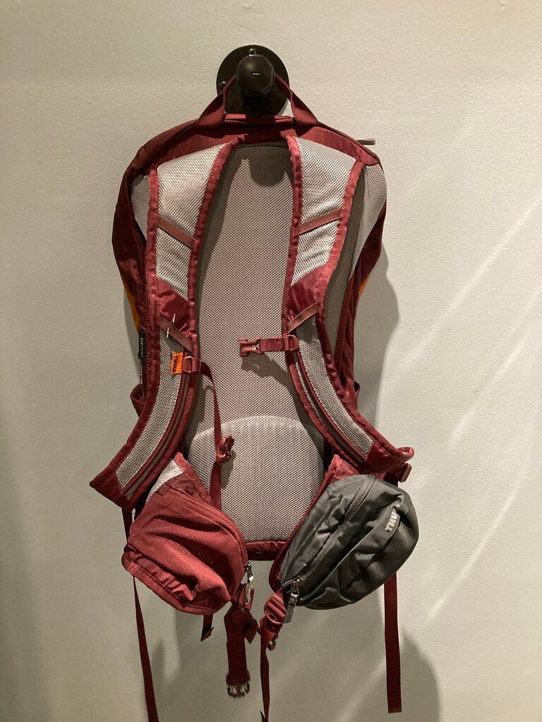 Thule Capstone Backpack, Orange/Red, 22L