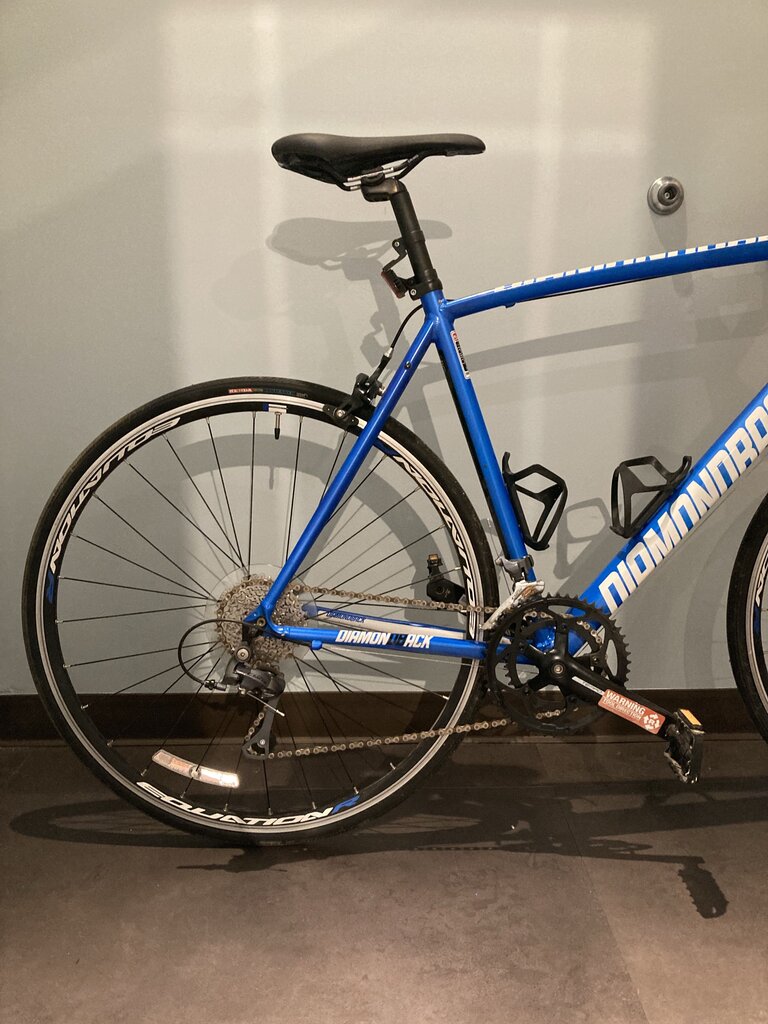 2017 Diamondback Century Sport Road Bike, Blue, 58cm Frame/700cm Wheels