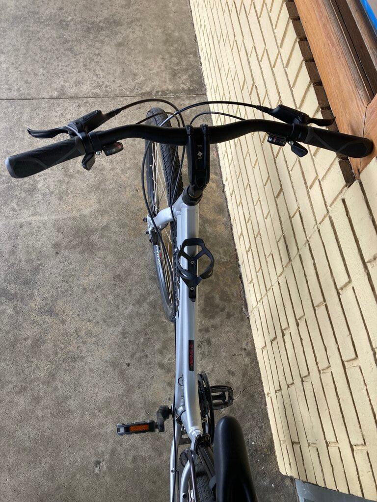 Trek Verve 2 Comfort Bike, Silver, XS
