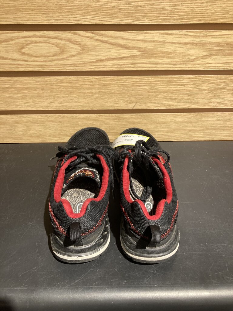 Astral Sneakers, Black/Red, Women's 7.5