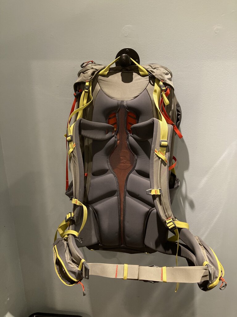 Big Agnes Parkview Backpack, Grey, 63L