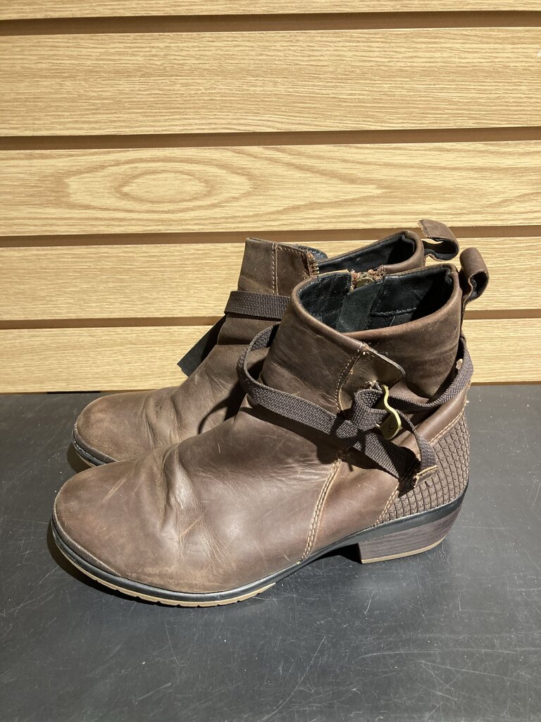 Keen Heeled Boots, Brown, Women's 9