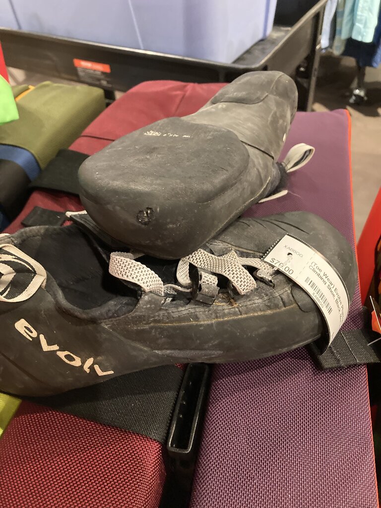 (Toe Wear) Evolve Phantom Climbing Shoe, Black, Men's 11