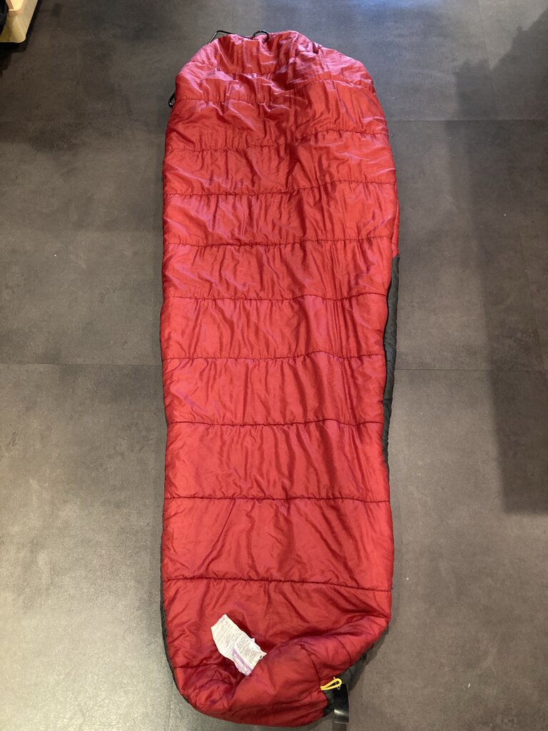 Mountainsmith Flux 20F Synth. Sleeping Bag, Red/Black