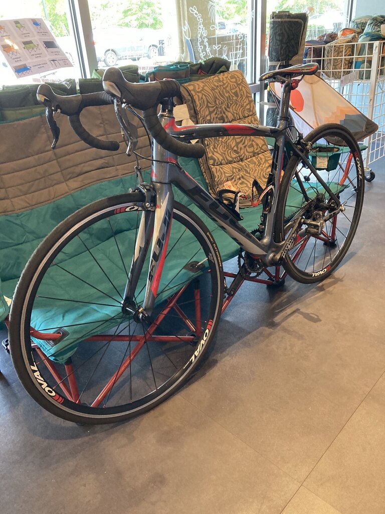 Fuji Gran Fondo 1.5 (Carbon), Black/Grey/Red, 54cm Frame, 622cm Wheel