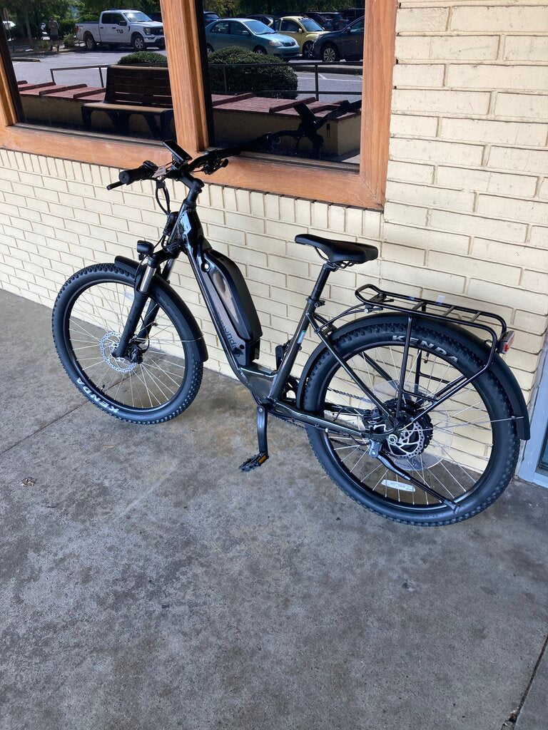 Cannondale Adventure Neo E-Bike, Black, M Frame, 27.5" Wheel
