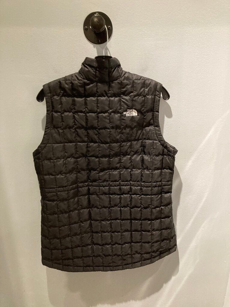 NWT The North Face Thermoball Vest, Black, Women's M