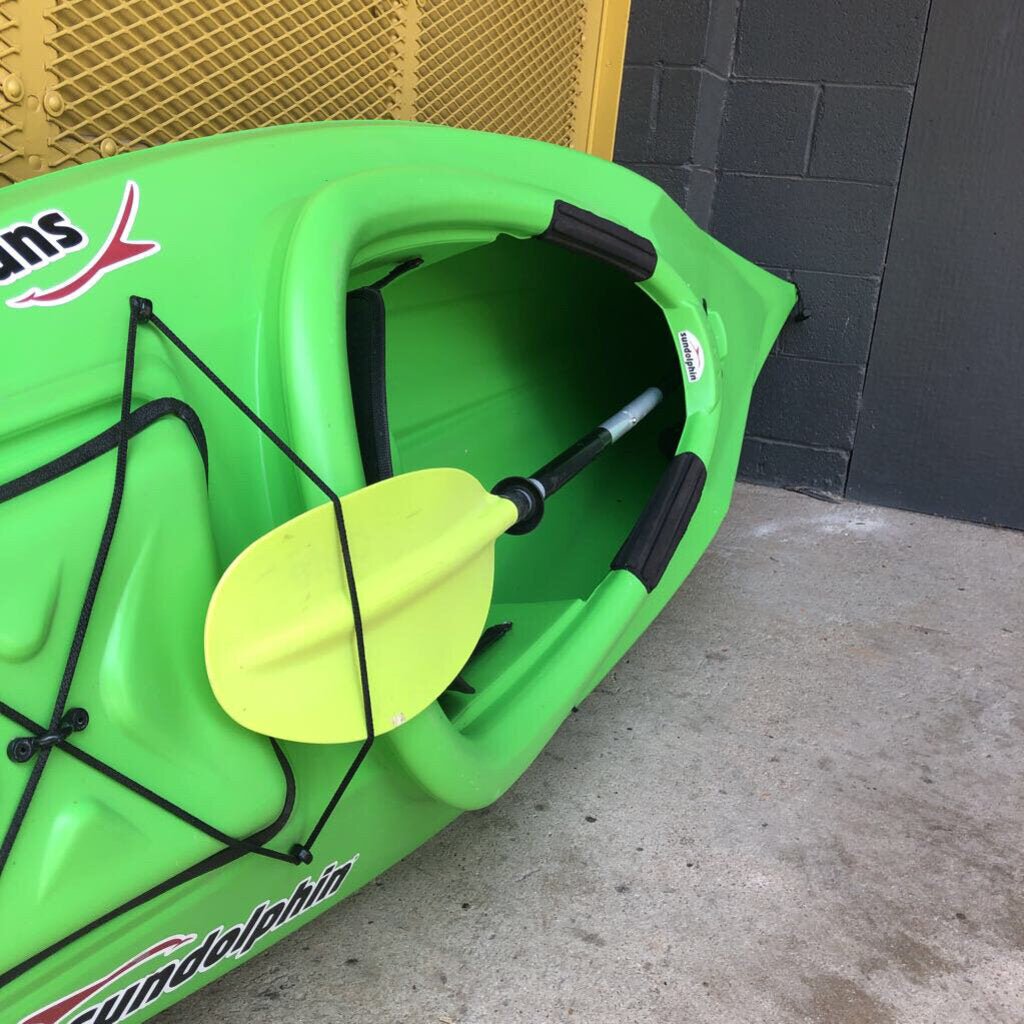 Sundolphin Aruba 10' Kayak, Green (comes w/ paddle)