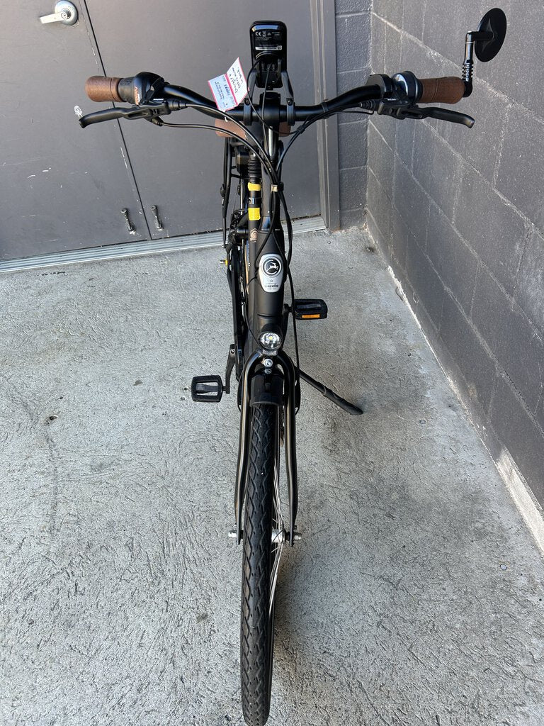 Royal Dutch Gazelle Easy Flow E-Bike, Black, S/M