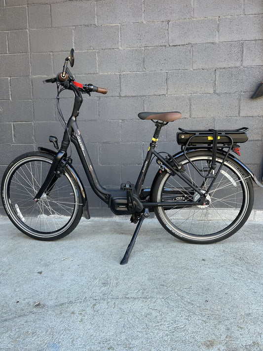 Royal Dutch Gazelle Easy Flow E-Bike, Black, S/M