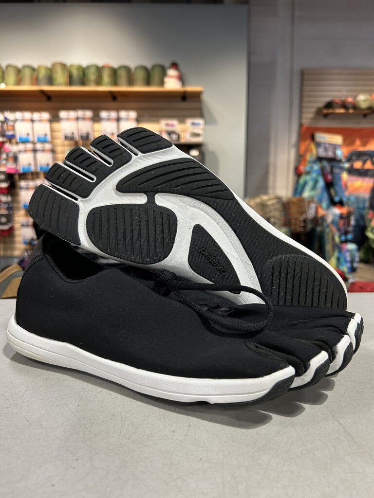 Peluva Strand, Black/White, Men's 11