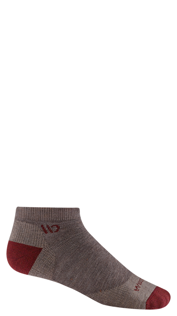 Wide Open Women's Solid Midweight No-Show Sock