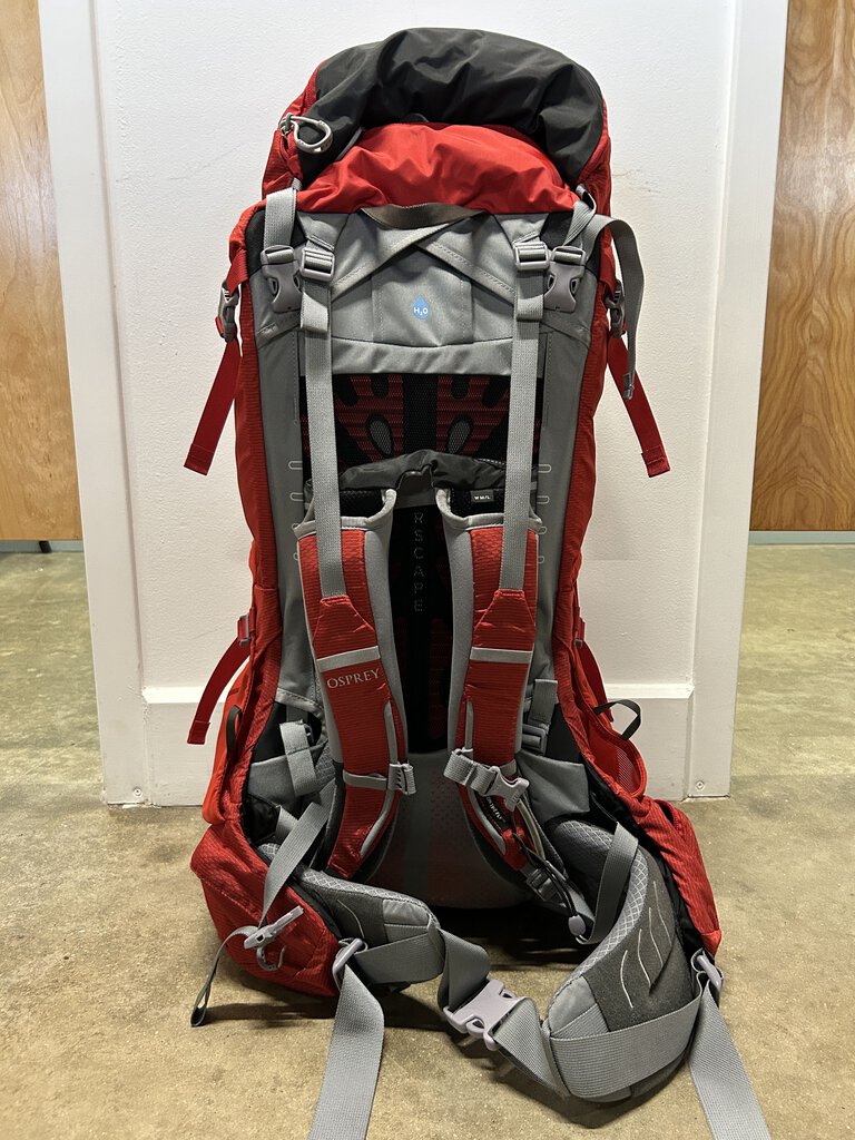 Osprey Ariel Plus Backpack, Red 60L Women's M/L