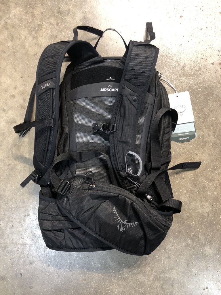 Osprey Tempest Backpack, Stealth Black, 20L Women's M/L