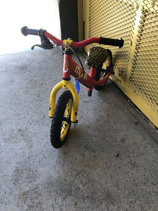 Muna Bike, Red/Yellow, 12 Inch Wheel