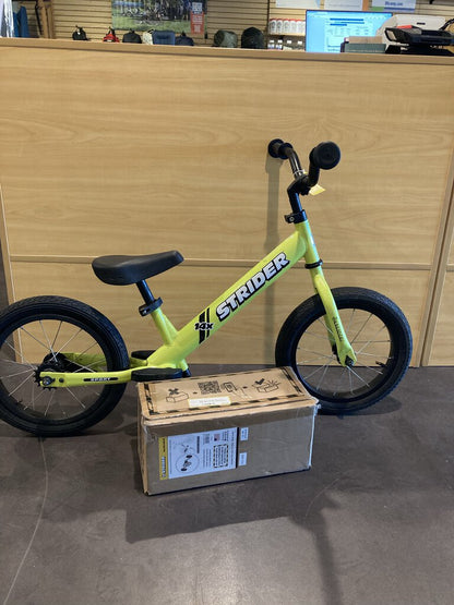 (Flat Tire) Strider Sport 14x Kids Bike w/ Accessories Box, Yellow, 14"