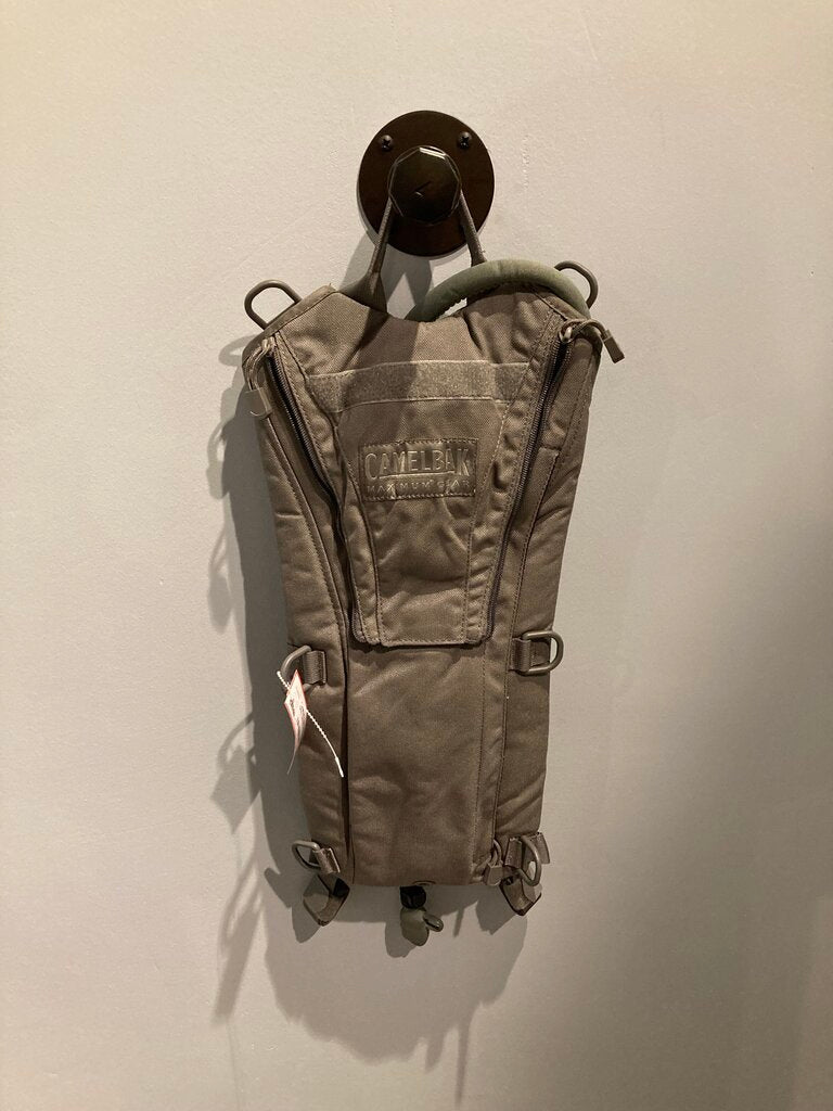 Camlbak Tactical Hydopack, Grey, 84oz?