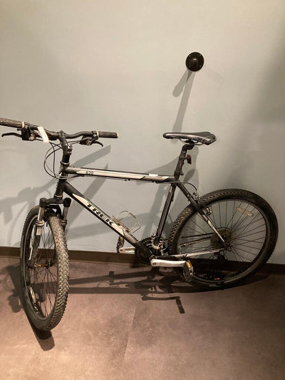 Trek Singletrack 820, Black/White, 21", 26"