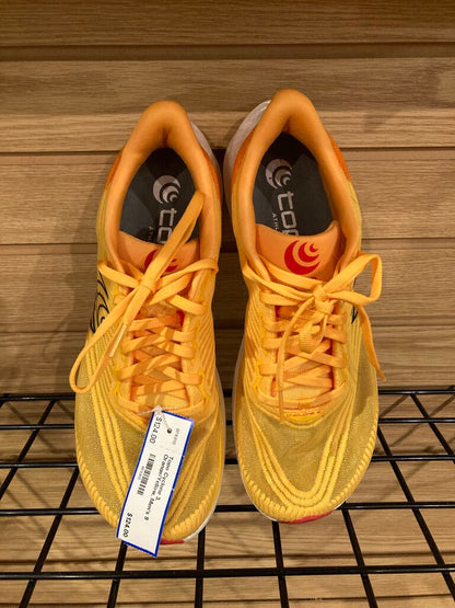 Topo Cyclone 3, Orange/Yellow, Men's 9