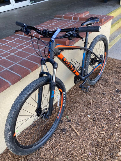 2018 Giant Talon 3, Orange/Black, 27.5", Medium