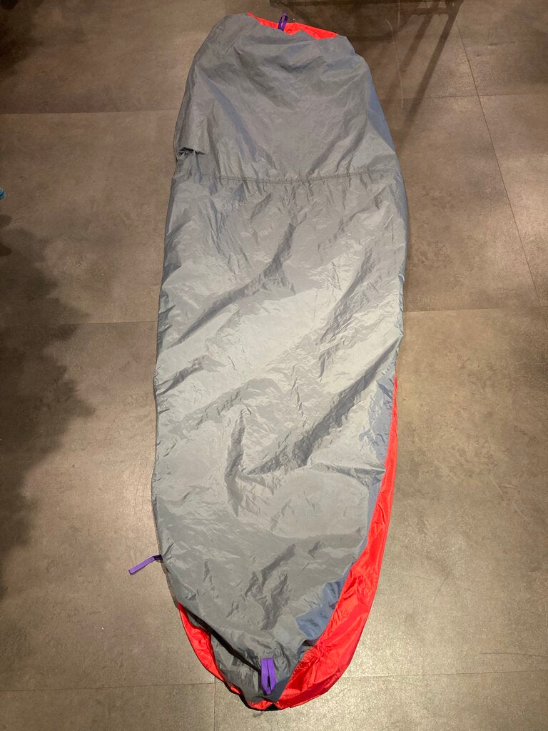 Mountain Hardwear Conduit SL Bivy Sack, Red/Grey