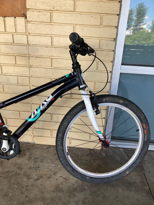 BYK Four Fifty MTB, Black/Teal/White, 20in