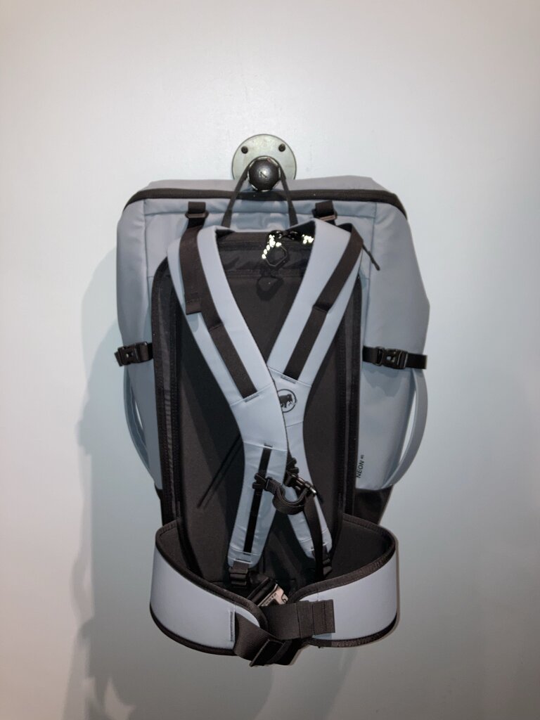 Mammut Neon Climbing Backpack, Fog, 45L