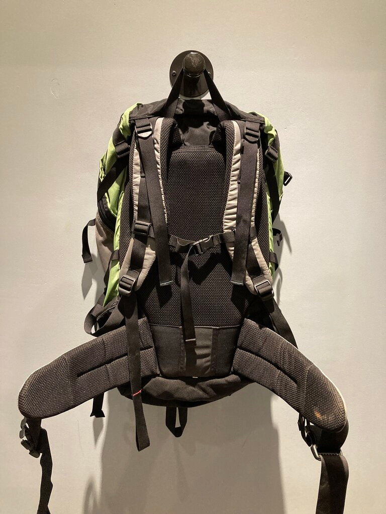 EMS Summit PL 3000 Women's Backpack, Green/Grey/Black, Reg. Size