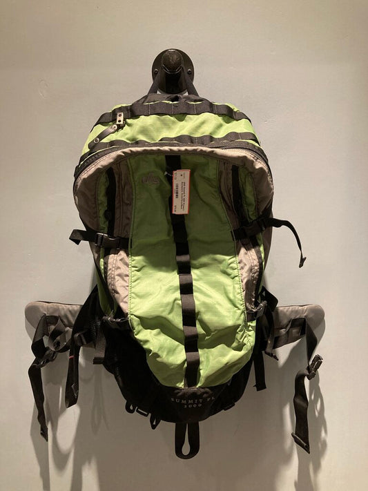 EMS Summit PL 3000 Women's Backpack, Green/Grey/Black, Reg. Size