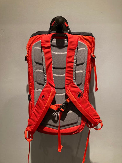 Mammut Trion Backpack, Red, 18L