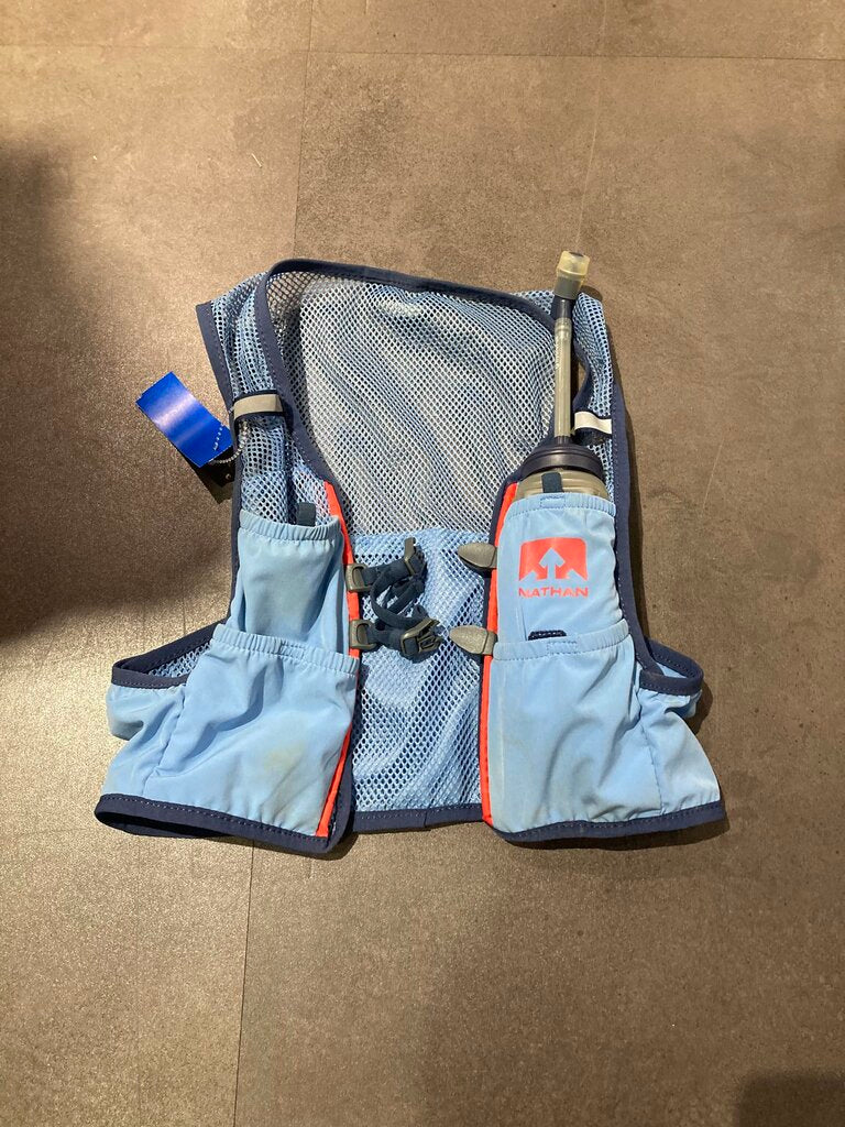 (STAIN) Nathan Running Vest w/Bottle, Blue, S