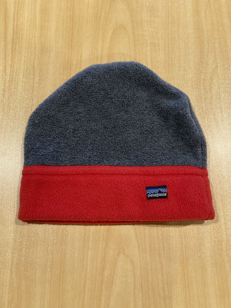 Patagonia Fleece Beanie, Grey/Red, OS