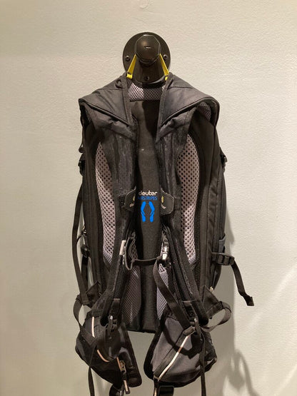 Deuter Compact EXP Backpack, Black/Green, 12L