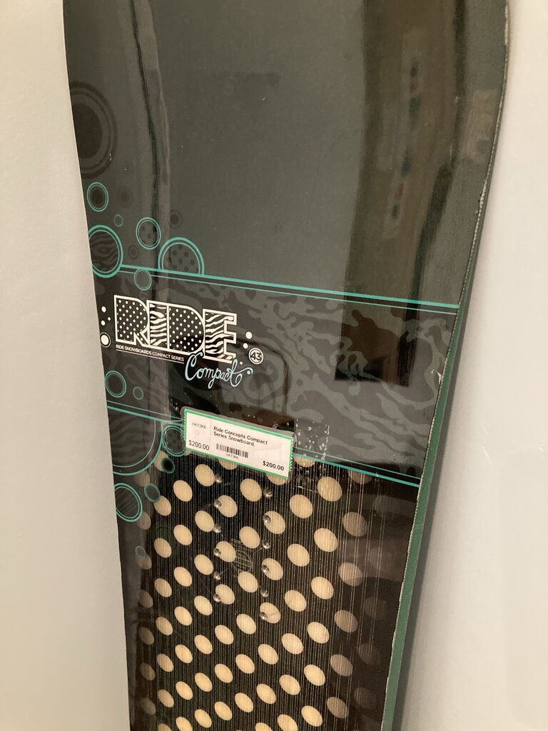 Ride Concepts Compact Series Snowboard, Black/Green/Gold, 43