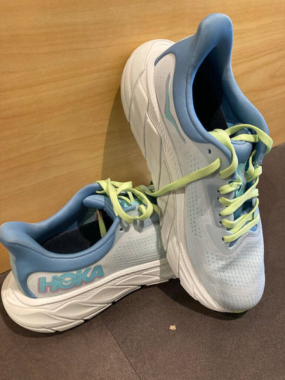Hoka Arahi 7 Shoes, Blue/White, Women's 6