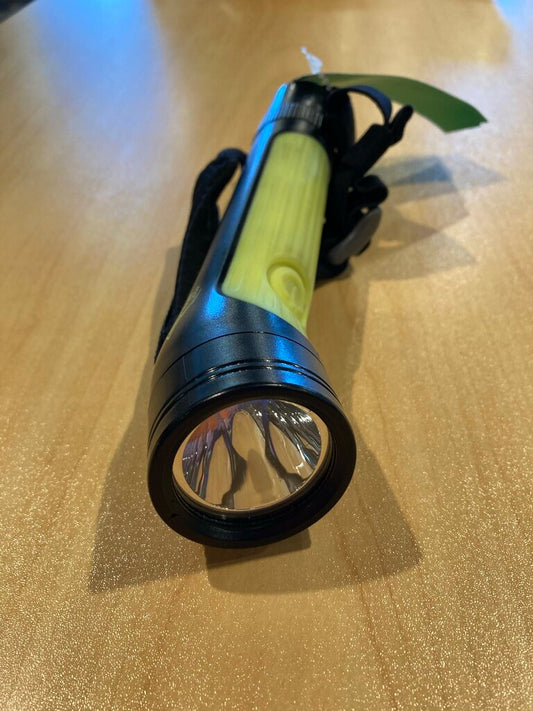 Zepher Trail Flashlight, Black/Green, 200L