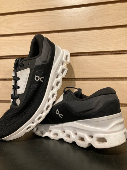 On Running Helion, Black/White, Women's 9.5