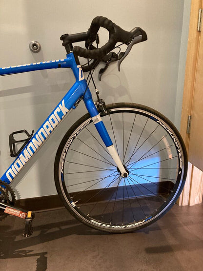 2017 Diamondback Century Sport Road Bike, Blue, 58cm Frame/700cm Wheels