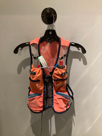 Ultimate Direction Race Vestia, Peach/Navy, M/L