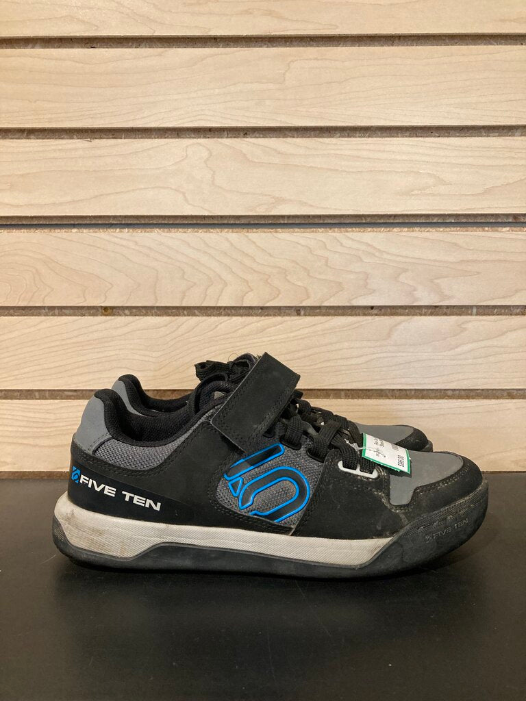 Five Ten Mountain Biking Shoes, Black, Women's 8