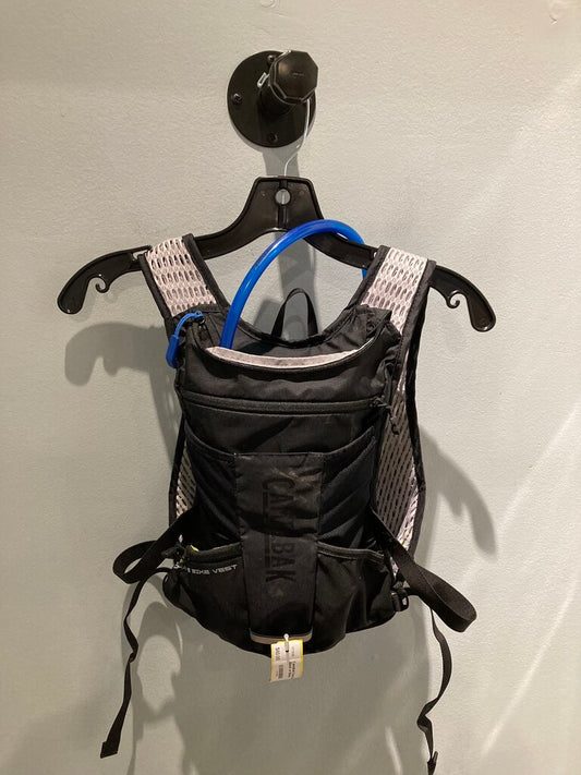 Camelbak Chase Bike Vest, Black w/ Bladder