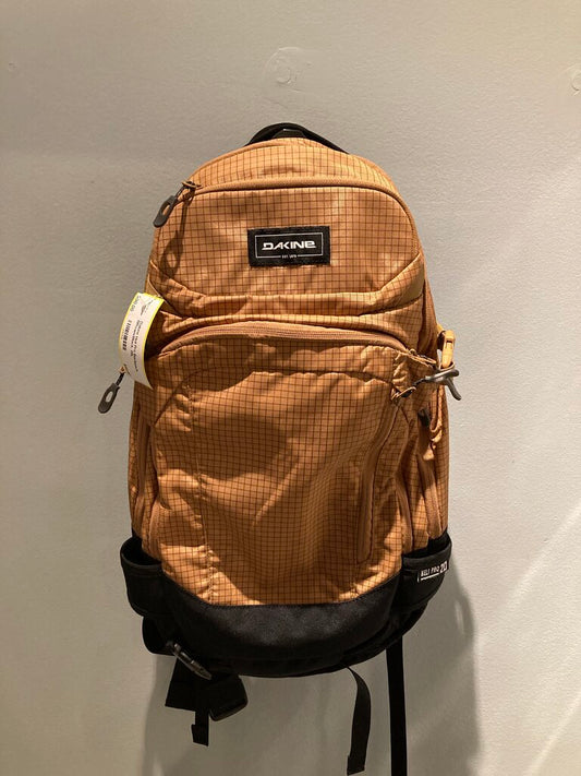 Dakine Heli Pro Backpack, BRown/Black, 20L