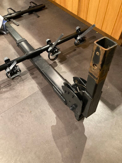 Yakima HangOver 4-Bike Rack (Missing 1 Strap)