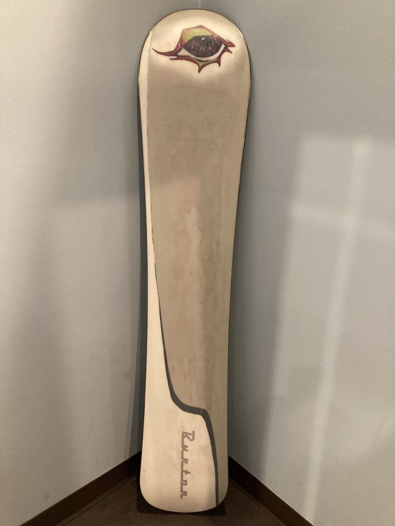 Burton Victoria's Freedom Super Fly II Snowboard, White, 153cm (no bindings)