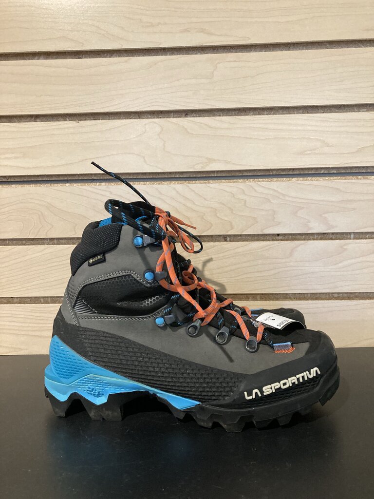 La Sportiva Mountaineering Boot, Black/Blue, Women's 6